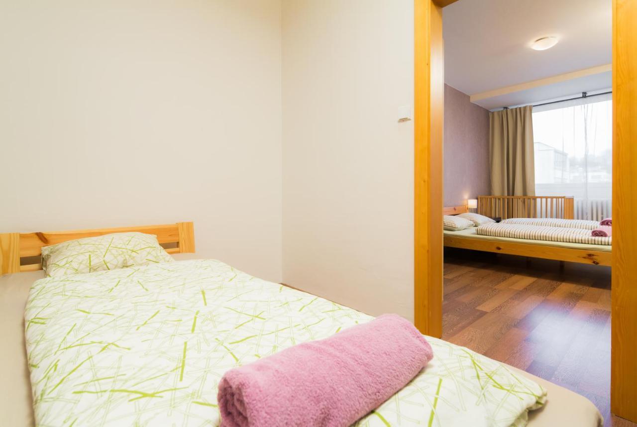 Elen'S Apartments Prague - Free Garage Parking Apartment