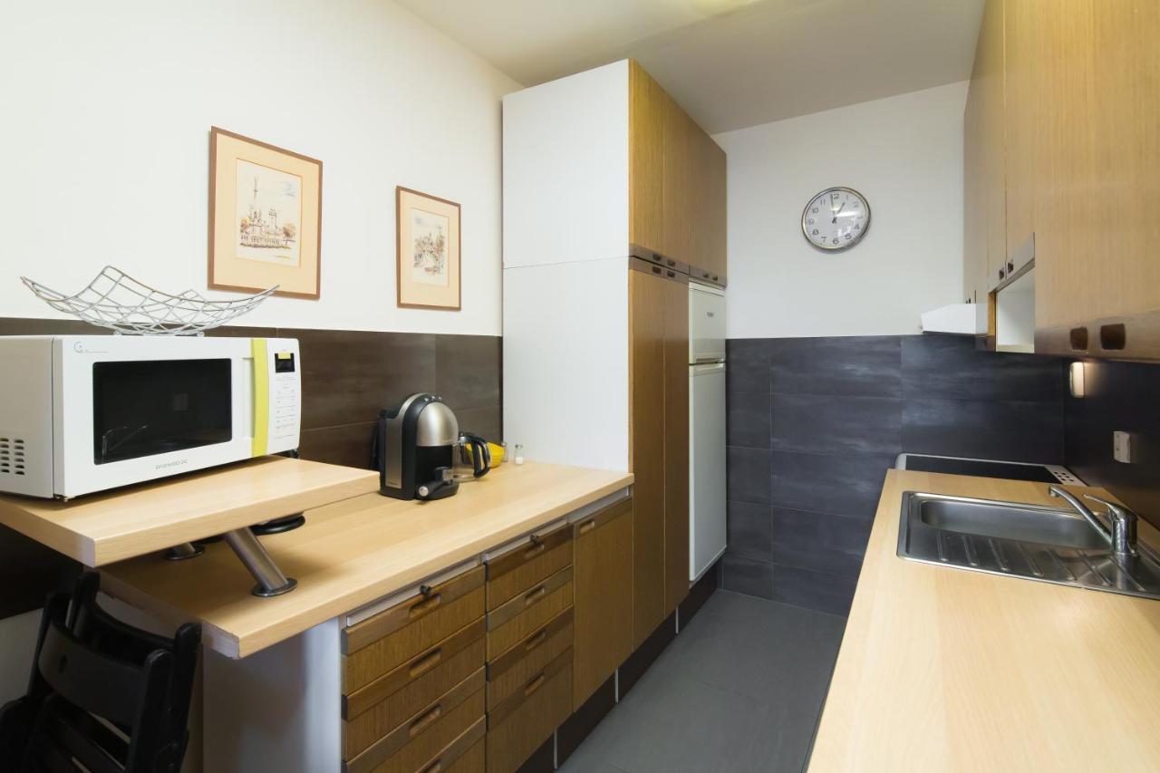 Elen'S Apartments Prague - Free Garage Parking *